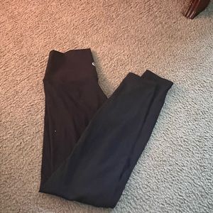 selling some basic leggings love them just got new ones but they are super cute